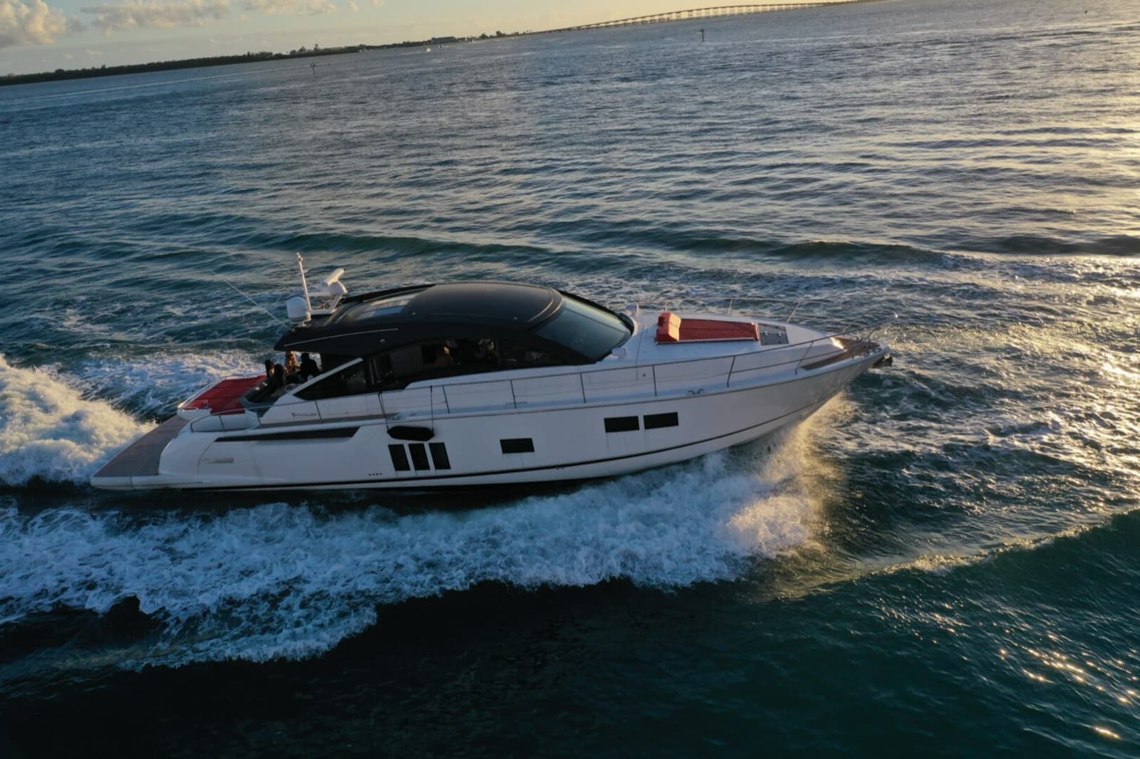 65' Fairline, photo 3