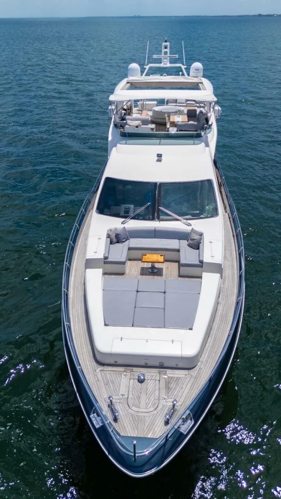 84' Azimut Fly, photo 2