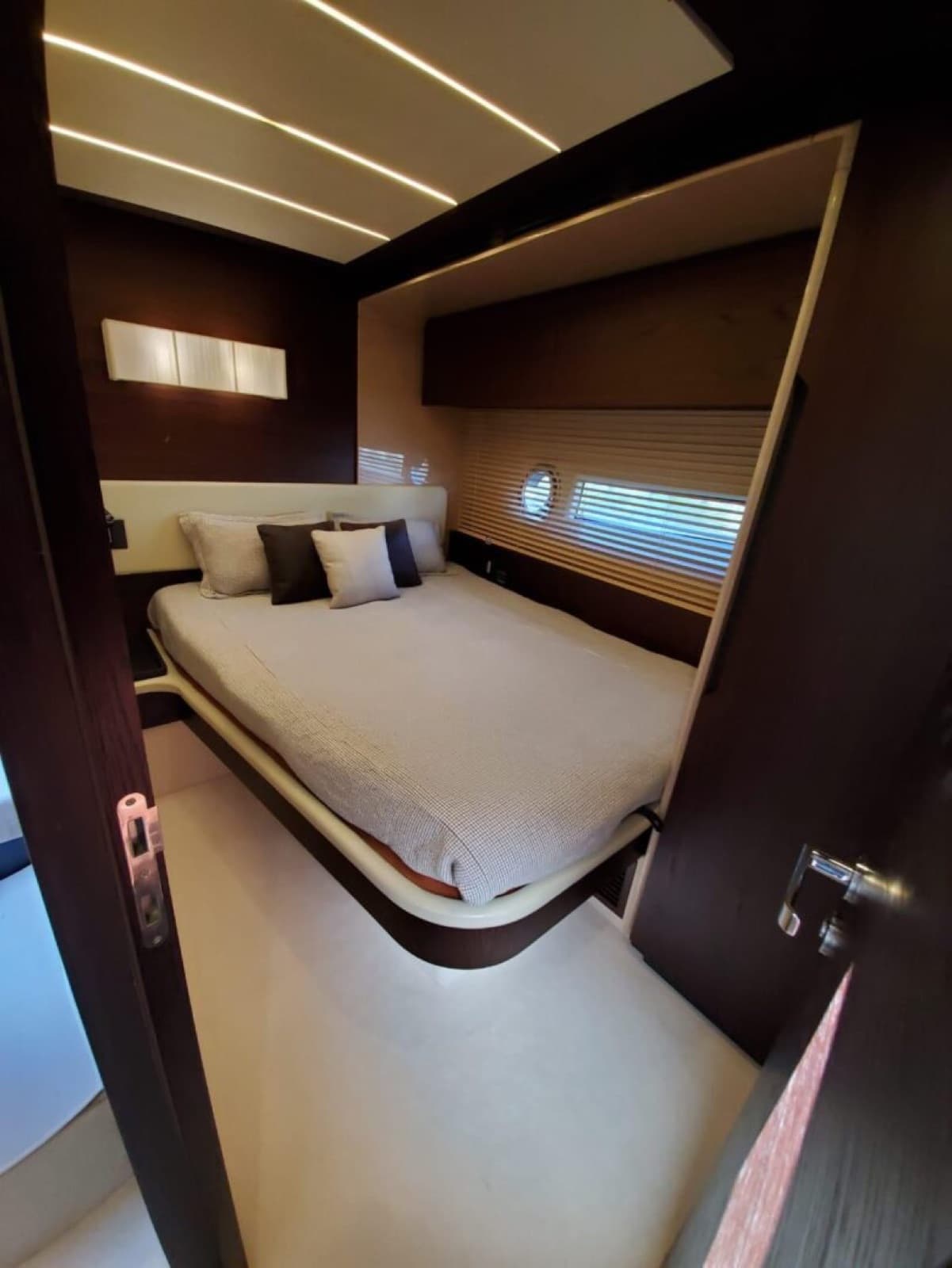 72' Azimut, photo 11