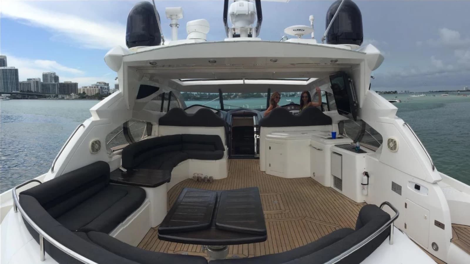 70' Sunseeker predator, photo 2