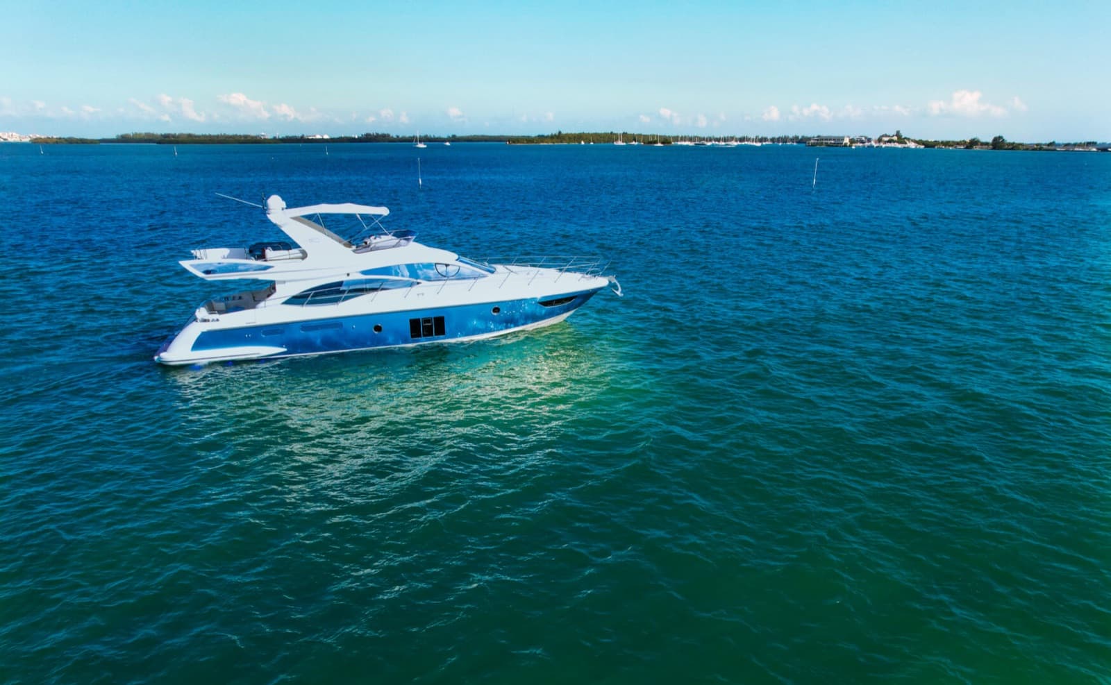 60' Azimut, photo 8