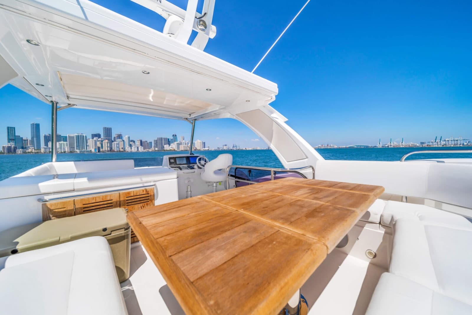 52' Sunseeker, photo 12