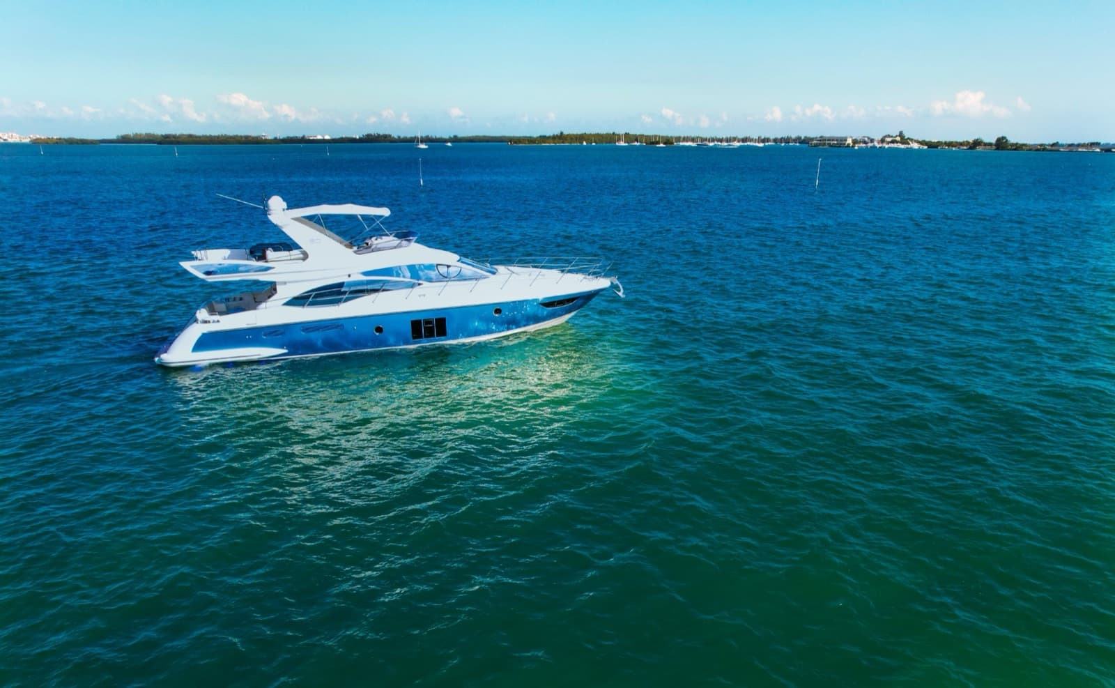 60' Azimut Supreme, photo 3