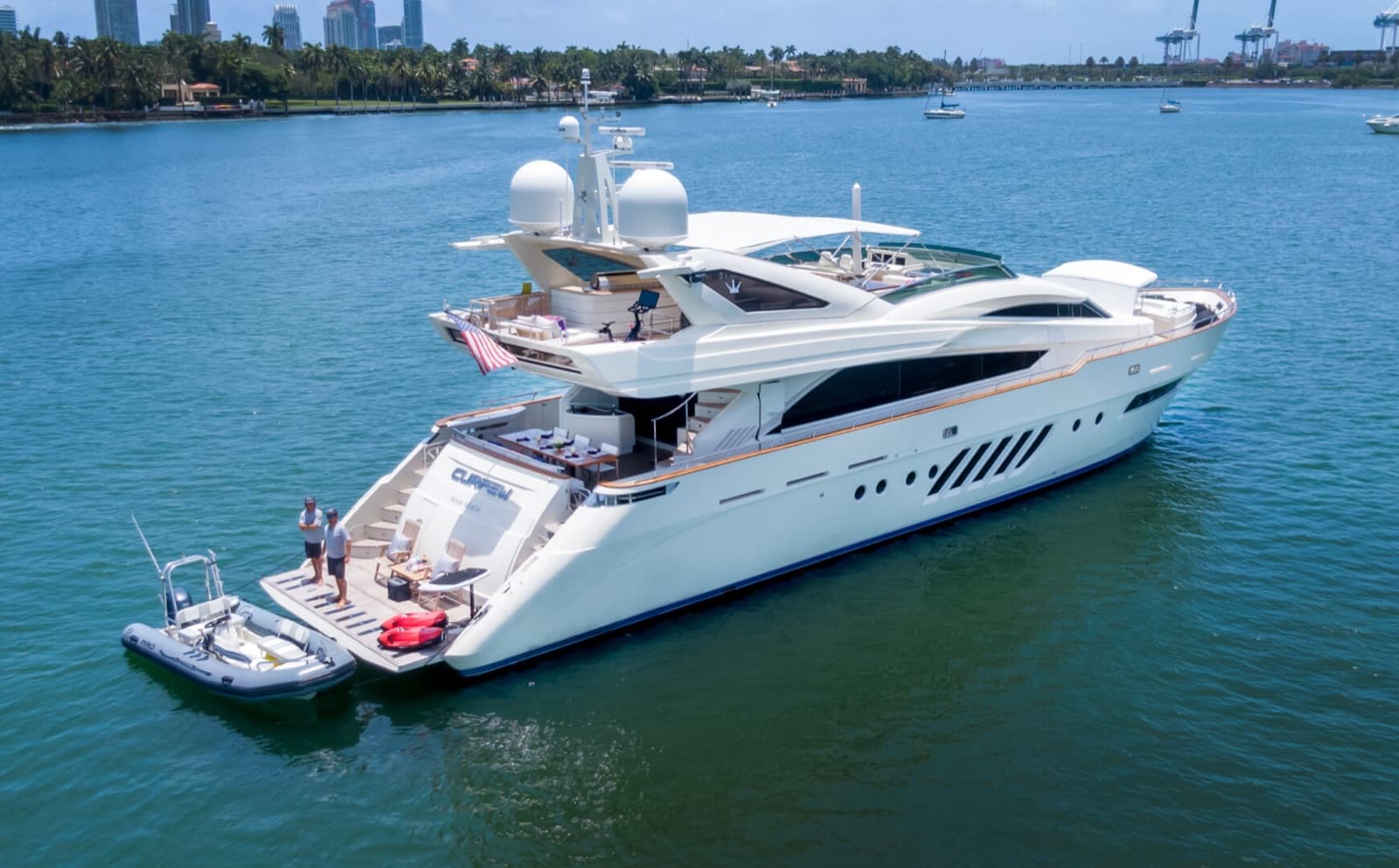 100' Dominator, photo 7