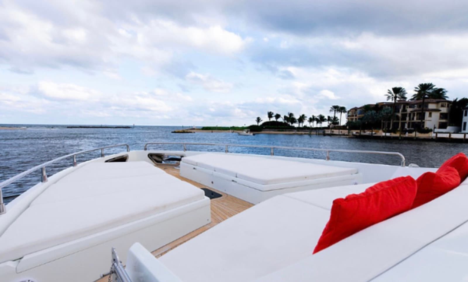 80’ numarine with jacuzzi, photo 12
