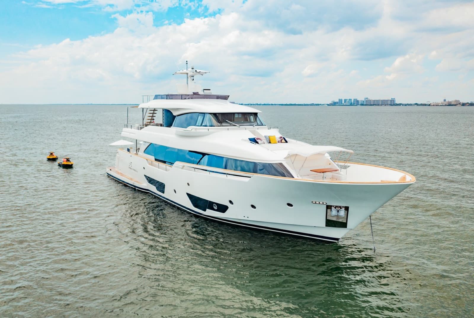 100' Custom line, photo 5