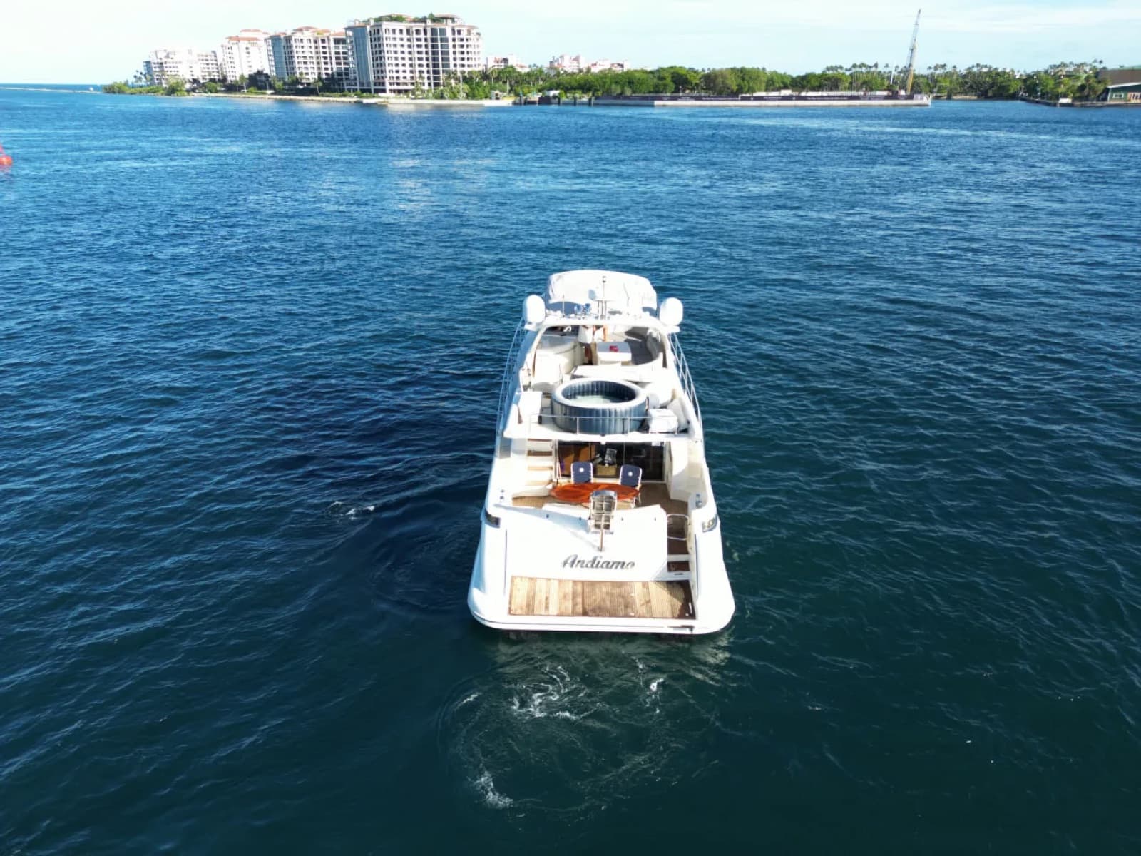 68' Azimut With Jacuzzi, photo 5