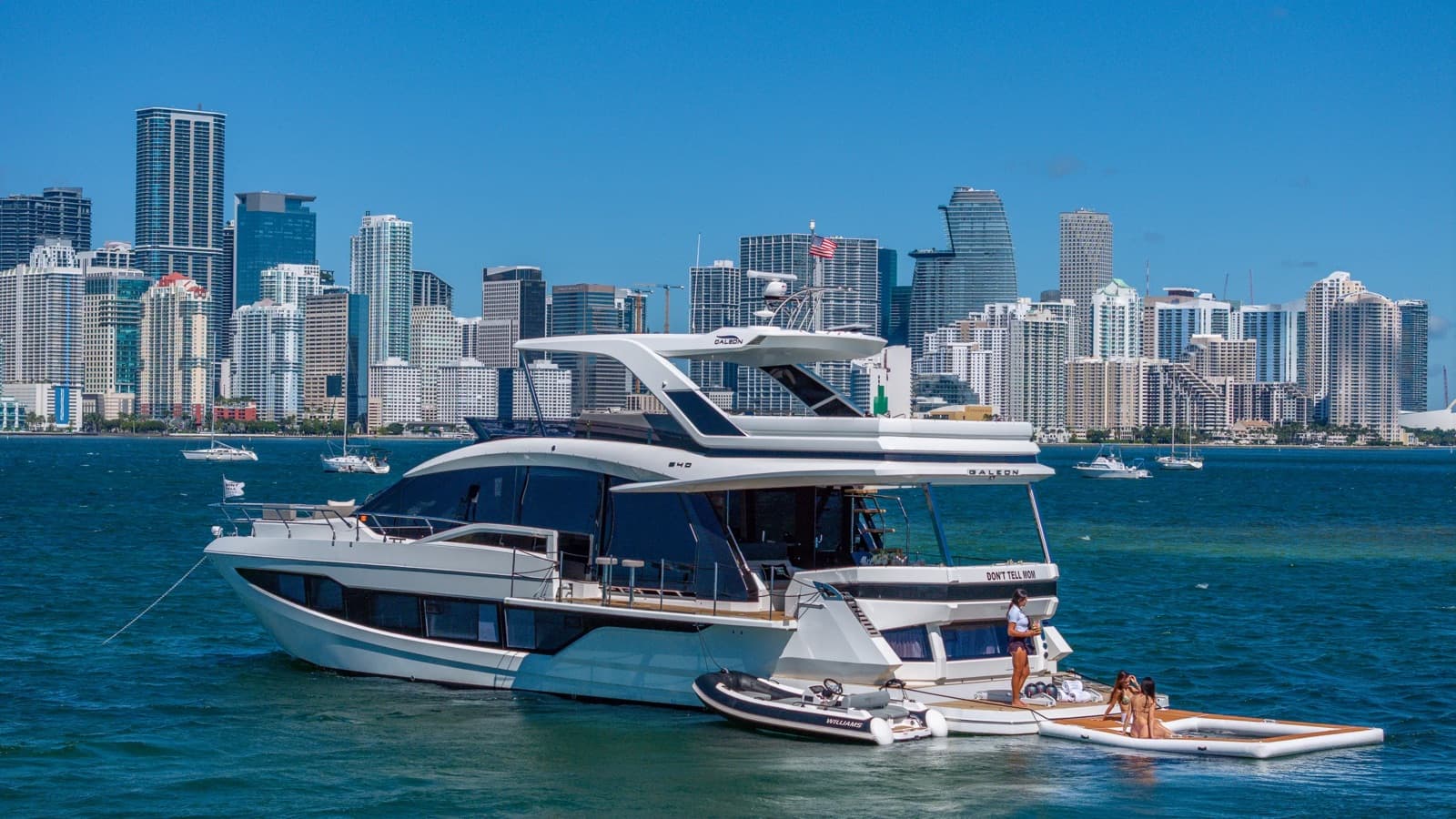 65' Galeon, photo 7