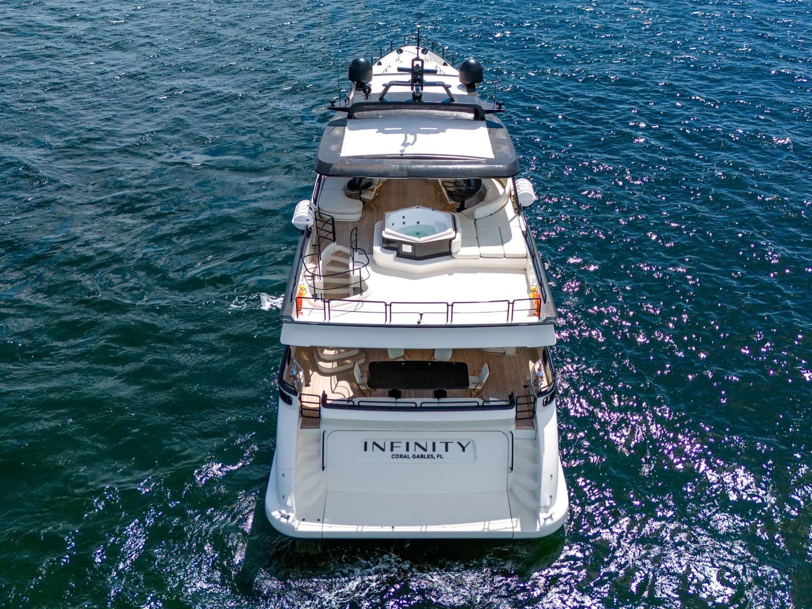130' Azimut, photo 8