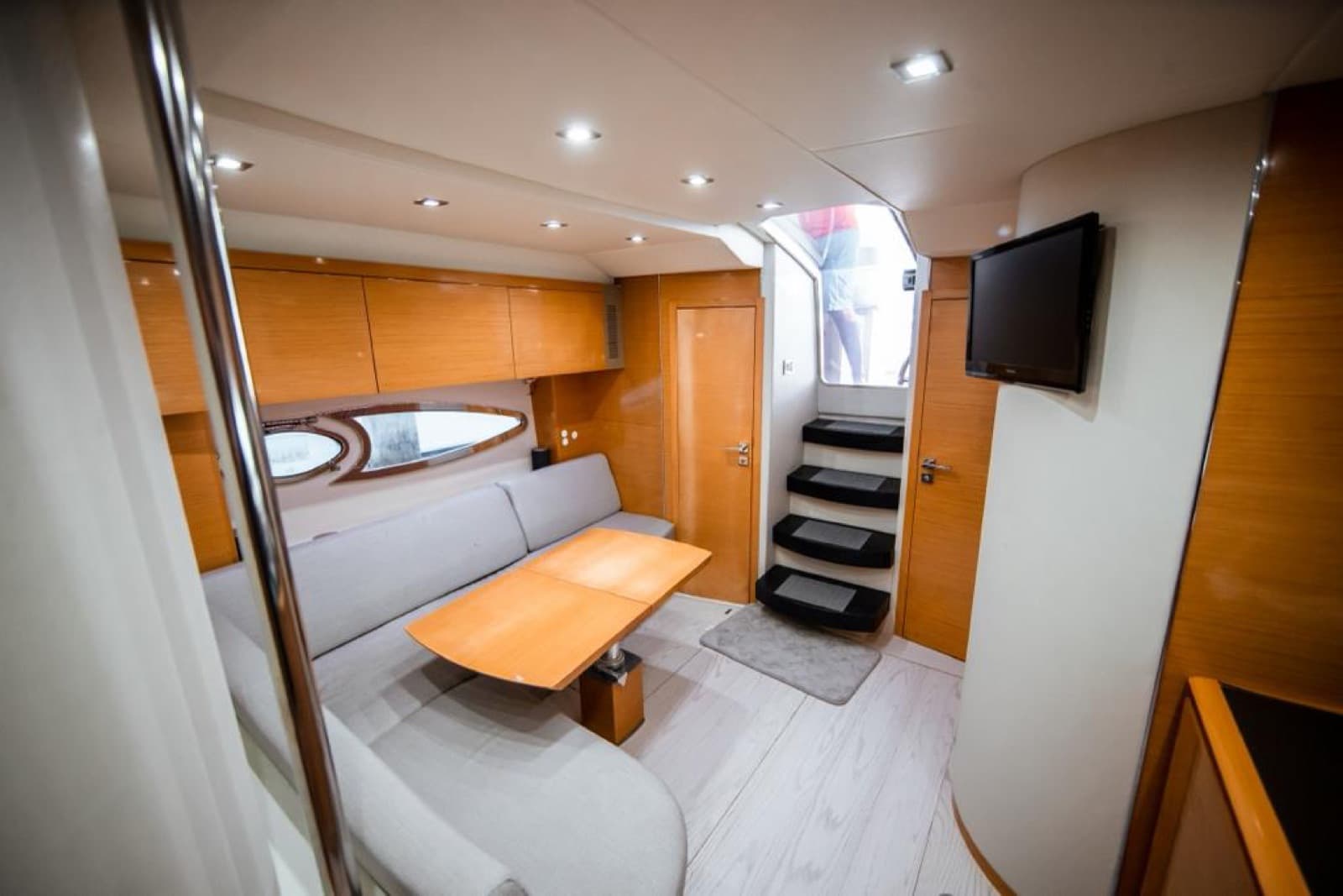 54' Azimut, photo 9
