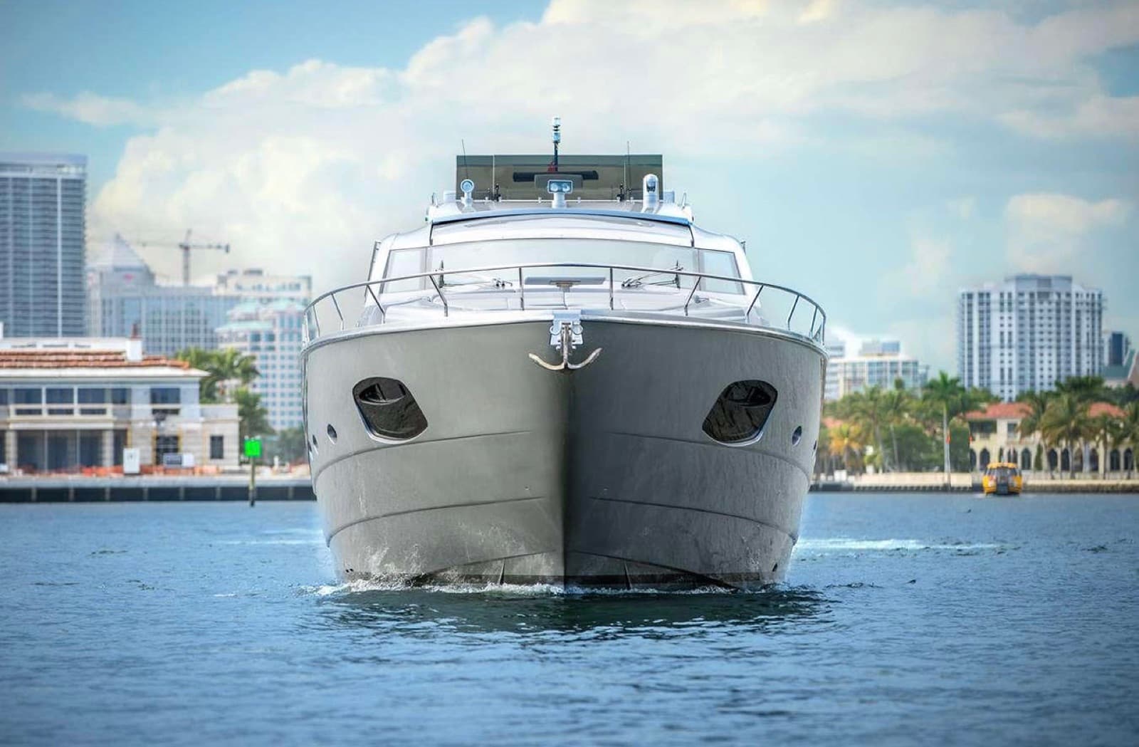 82’ Pershing, photo 4