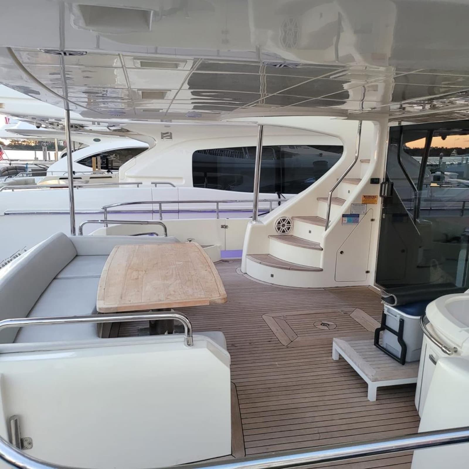 80' Azimut, photo 6