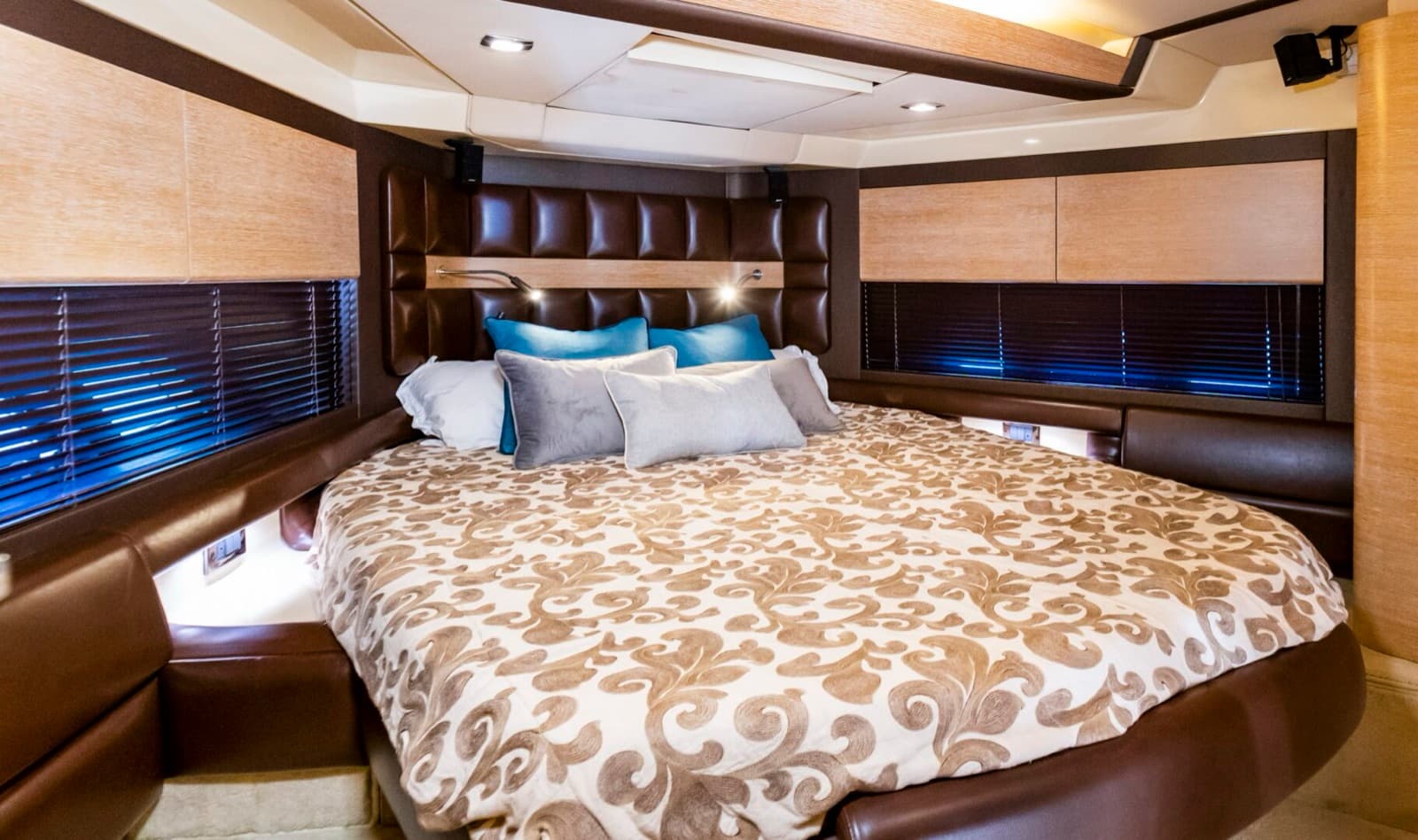 64' Azimut, photo 5