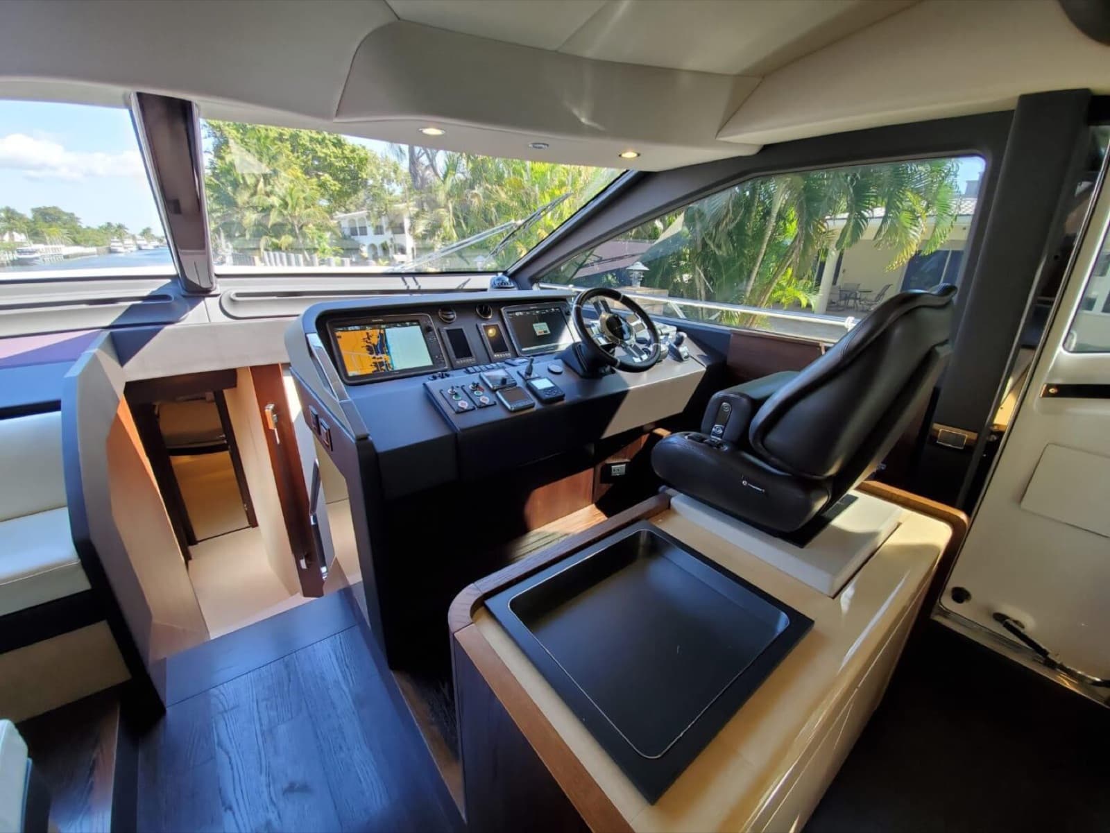 72' Azimut, photo 3