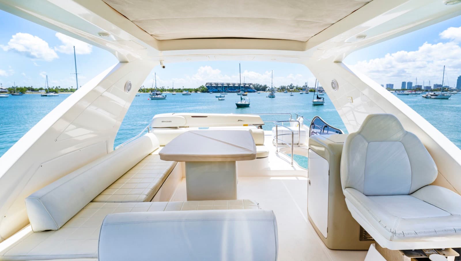 64' Azimut, photo 10