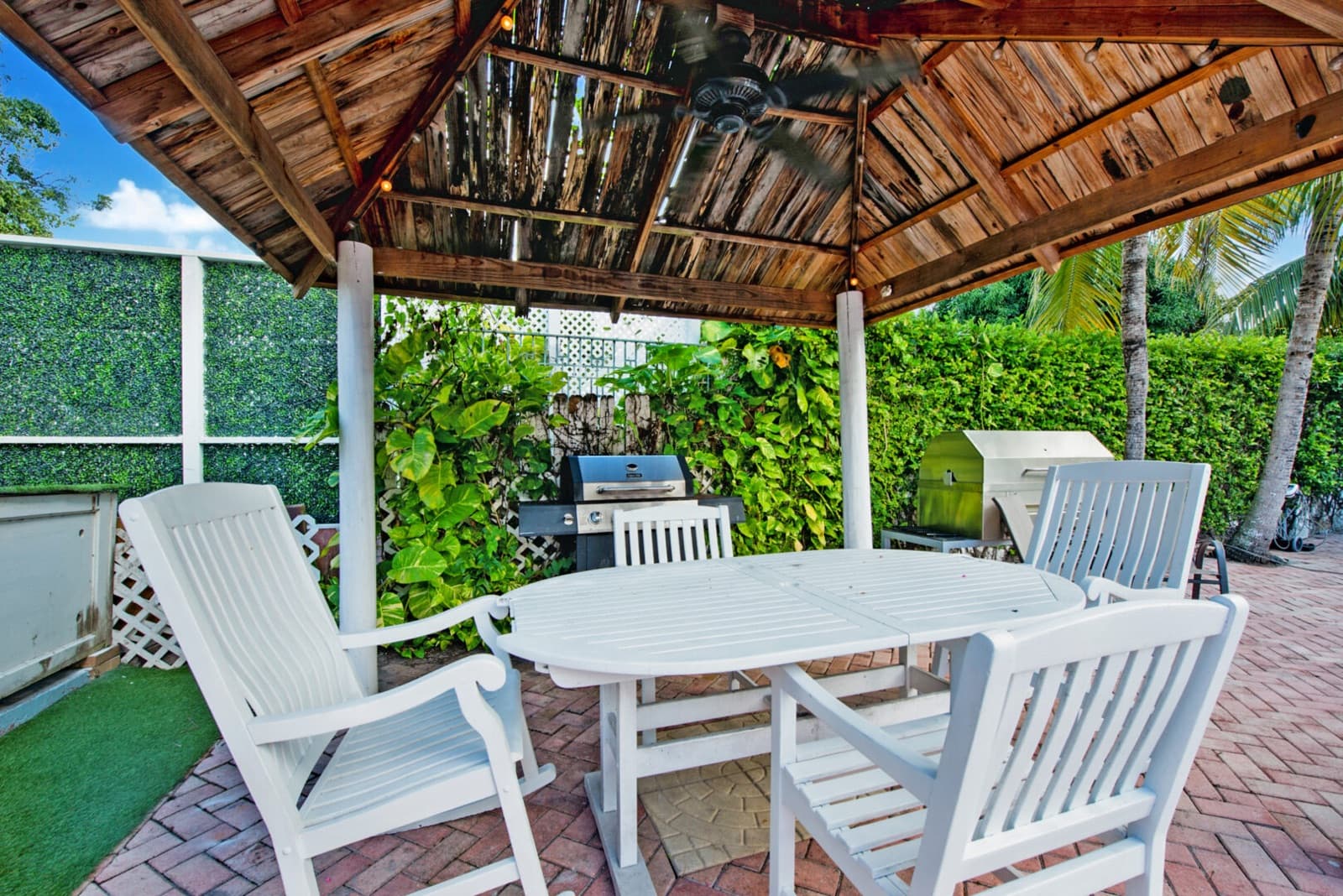 Brickell Rhodes, photo 12
