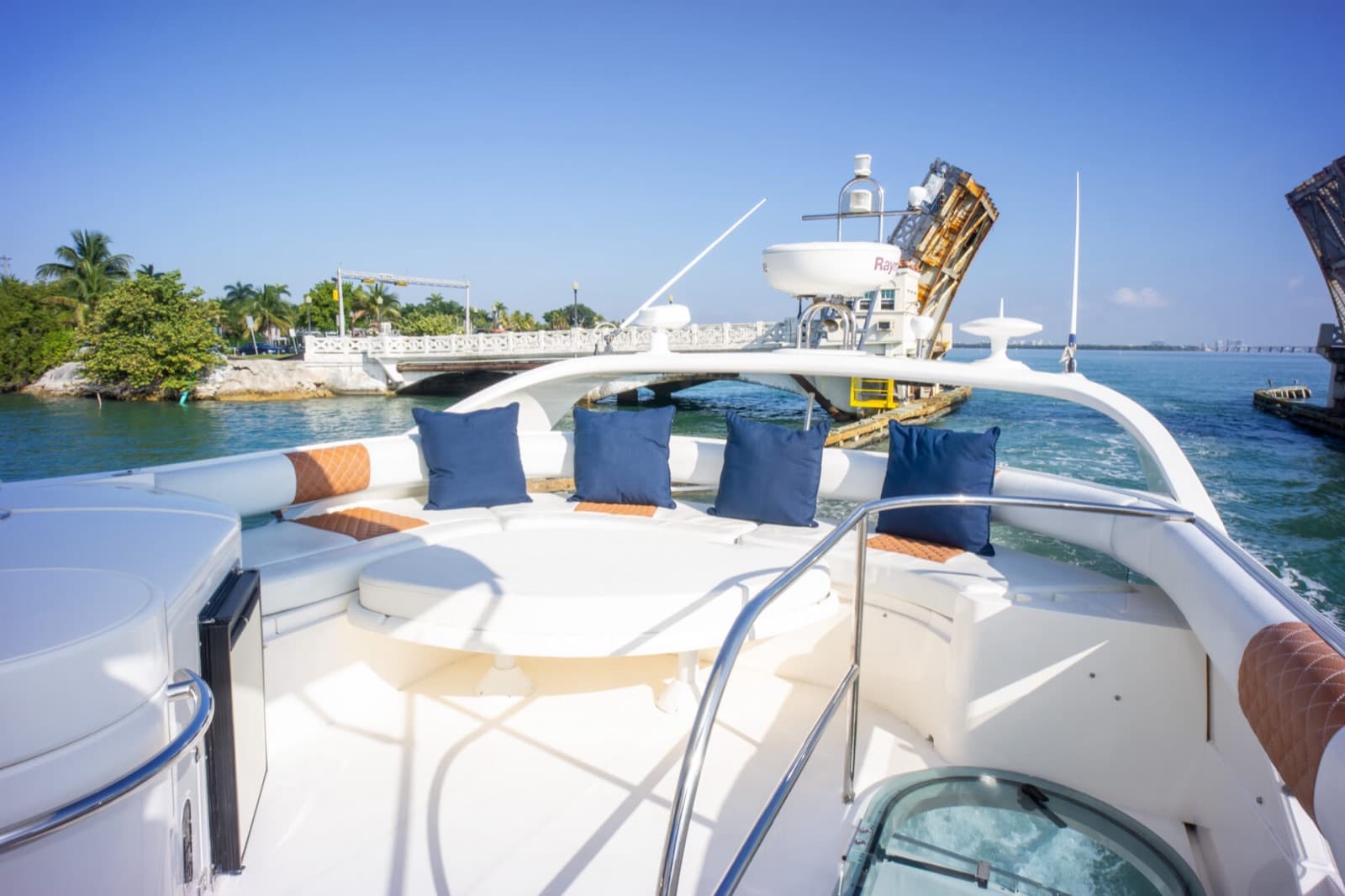 55' Fairline Fly, photo 5