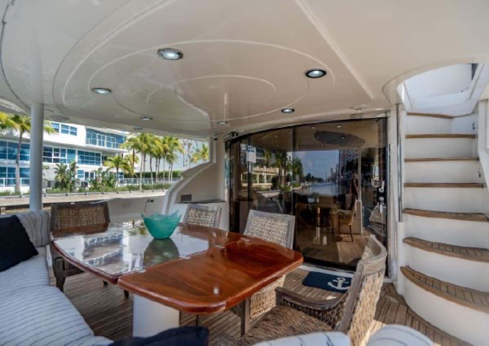 100' Sunseeker, photo 12