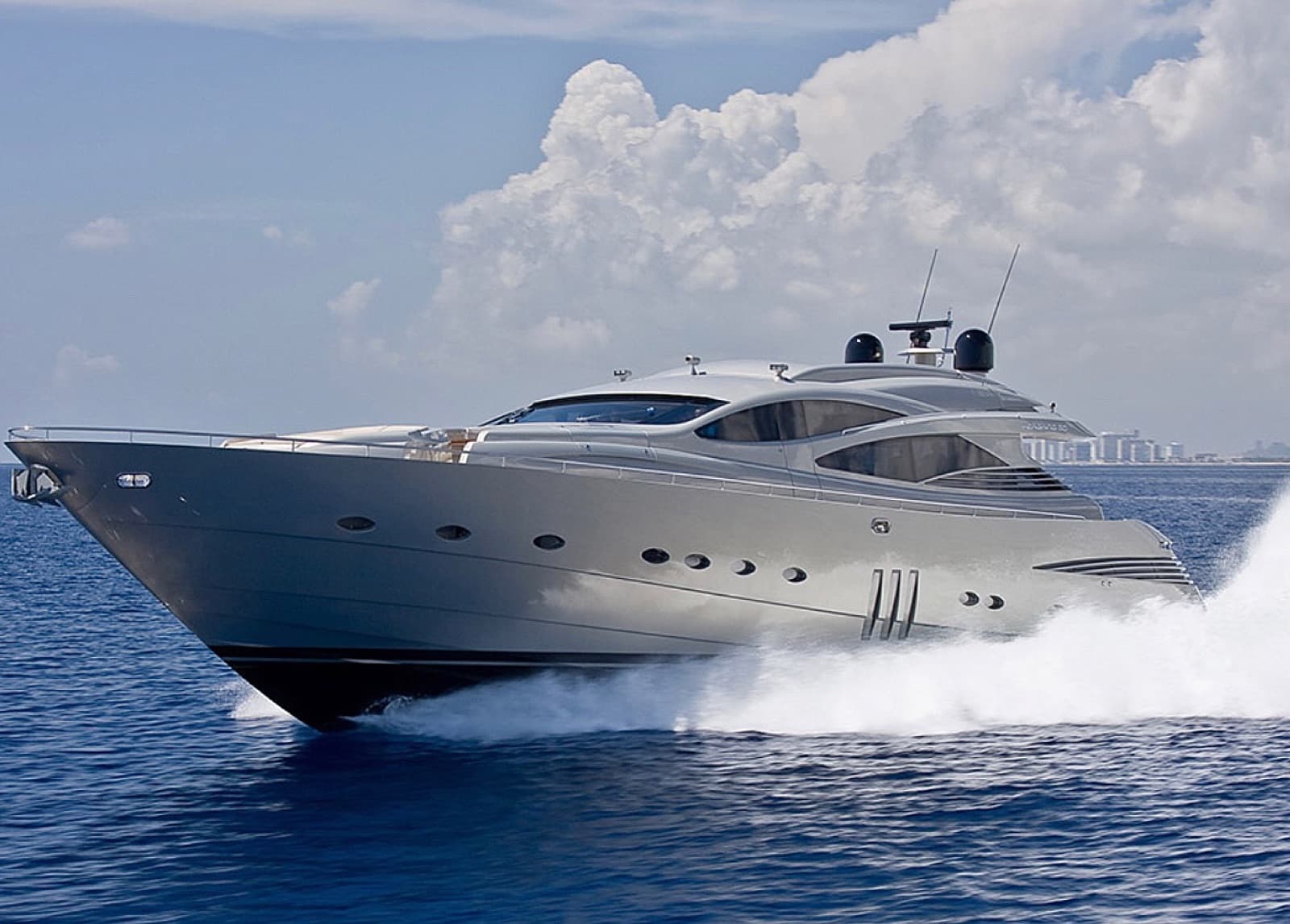 90' Pershing, photo 8