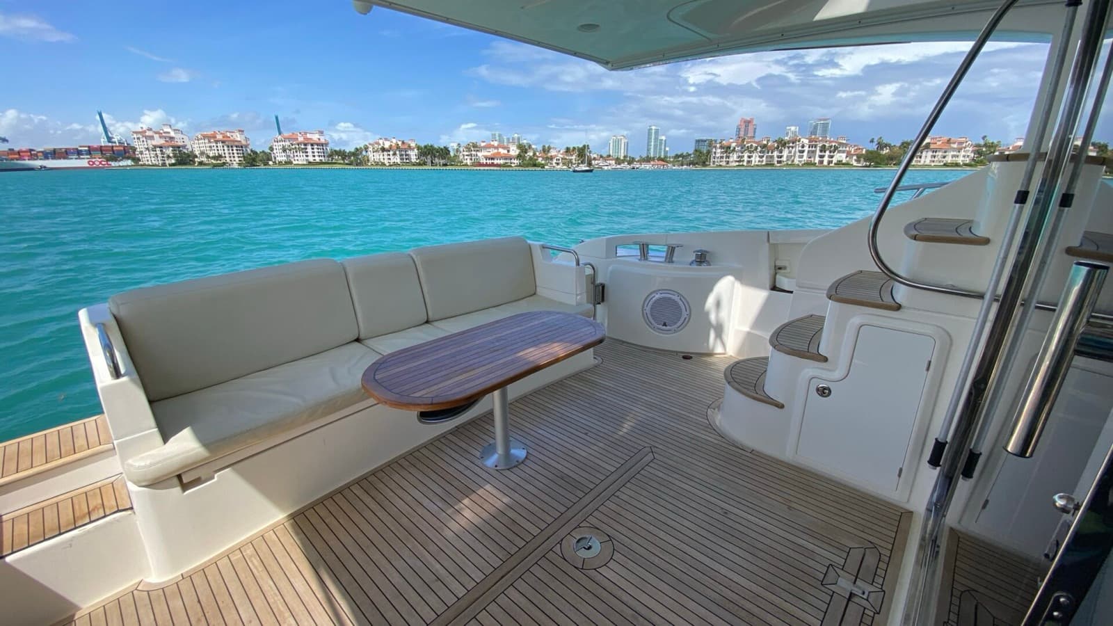 60' Azimut, photo 12