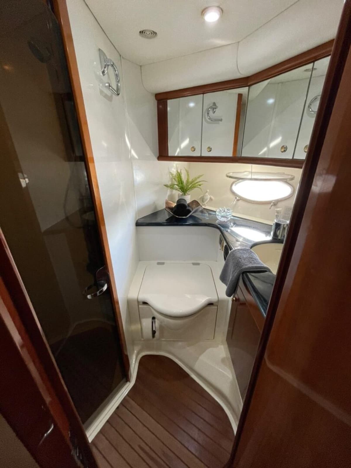 60' Sunseeker, photo 8