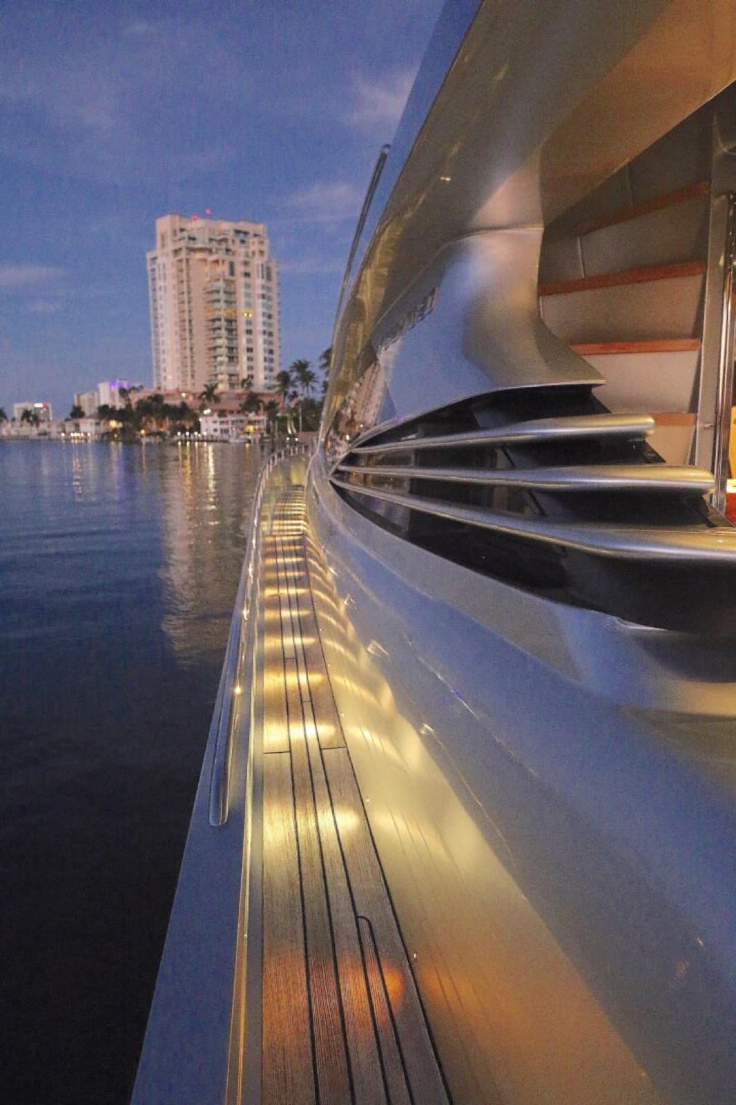 90' Pershing, photo 9