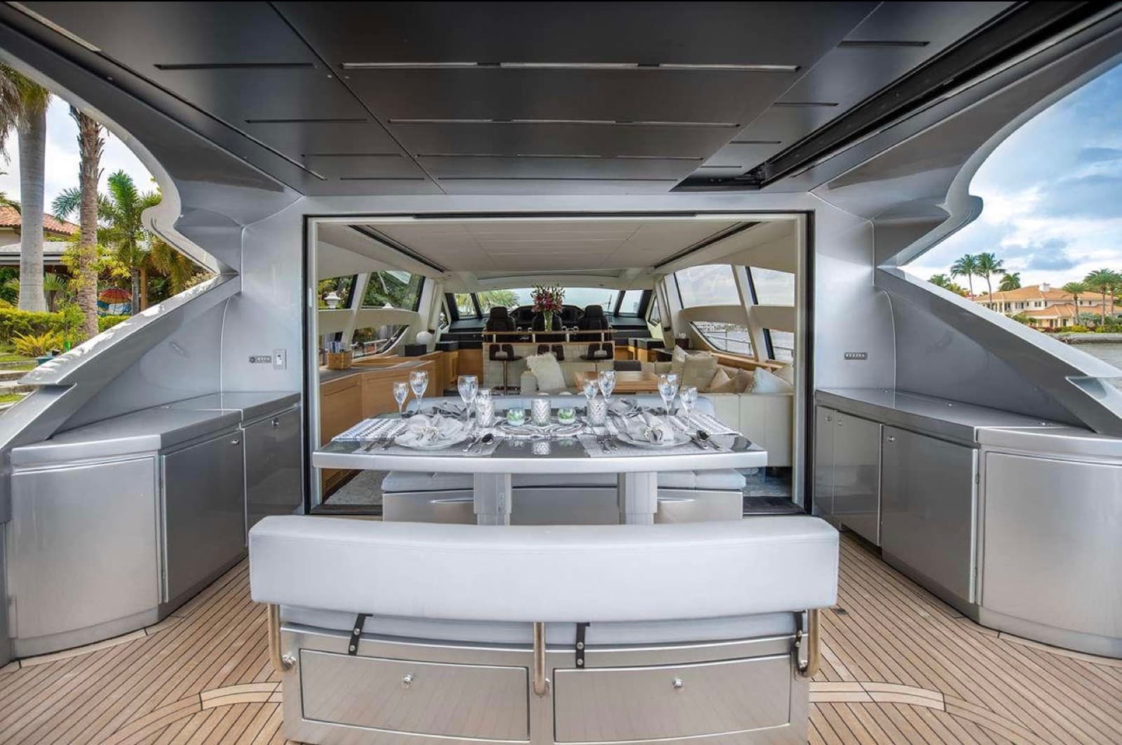 82’ Pershing, photo 10