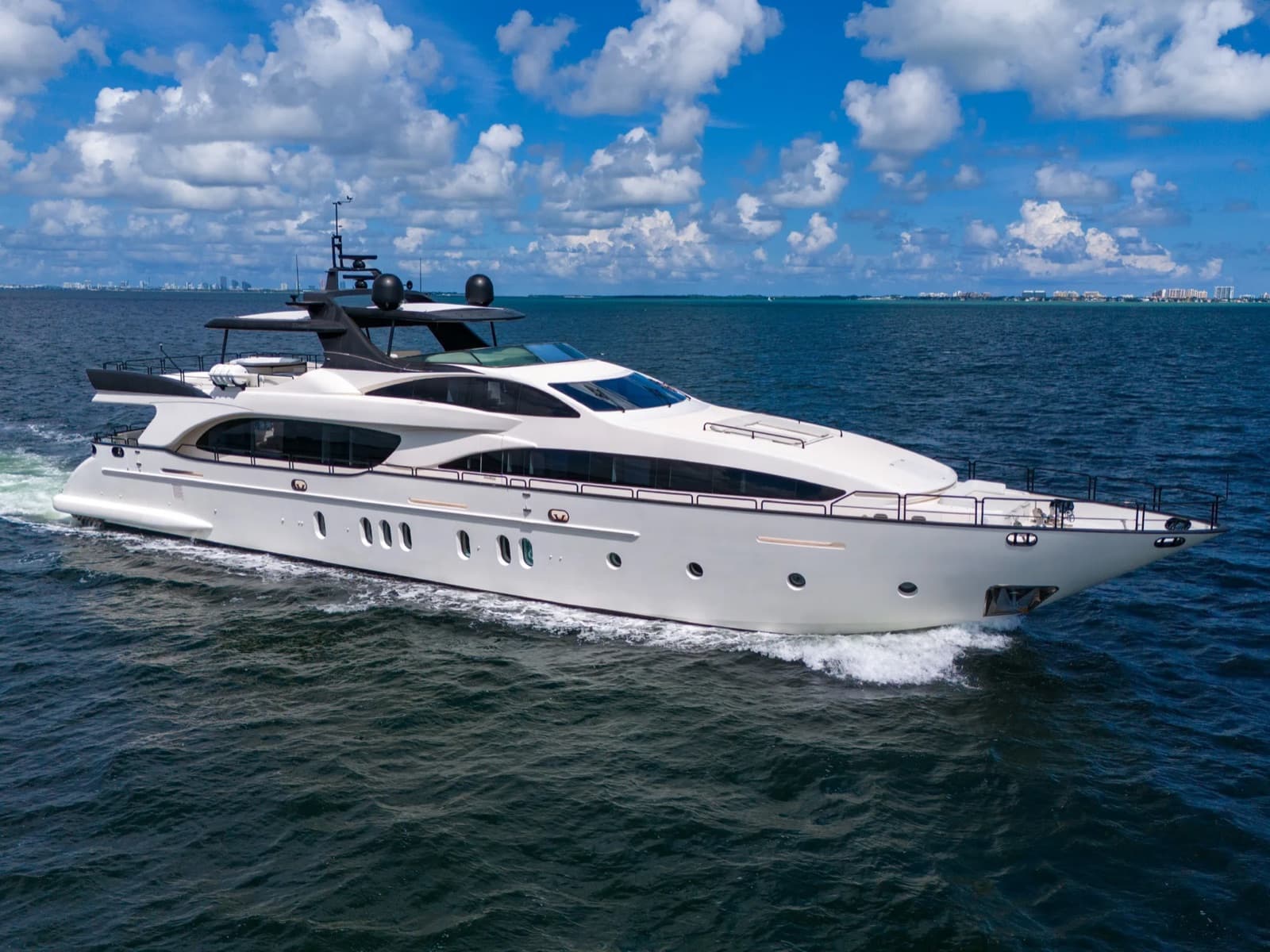 130' Azimut, photo 2