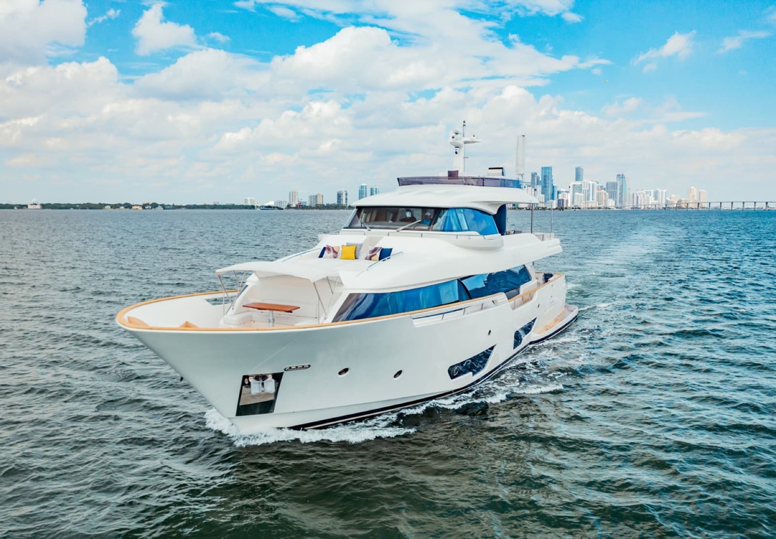 100' Custom line, photo 6
