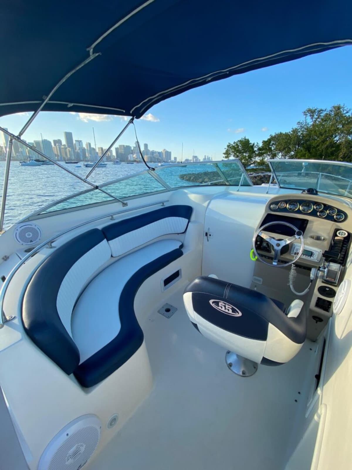 28' Rinker, photo 7