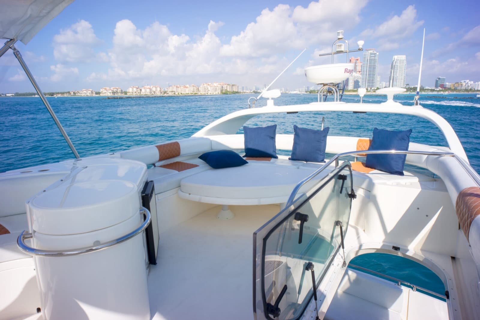 55' Fairline Fly, photo 6