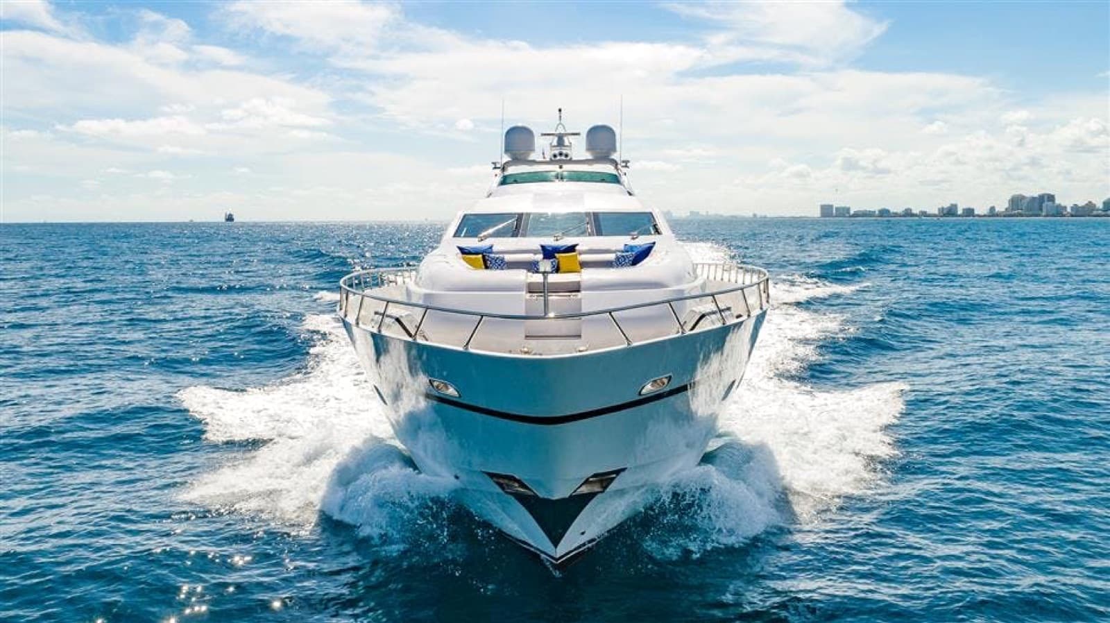 105' Leopard, photo 2