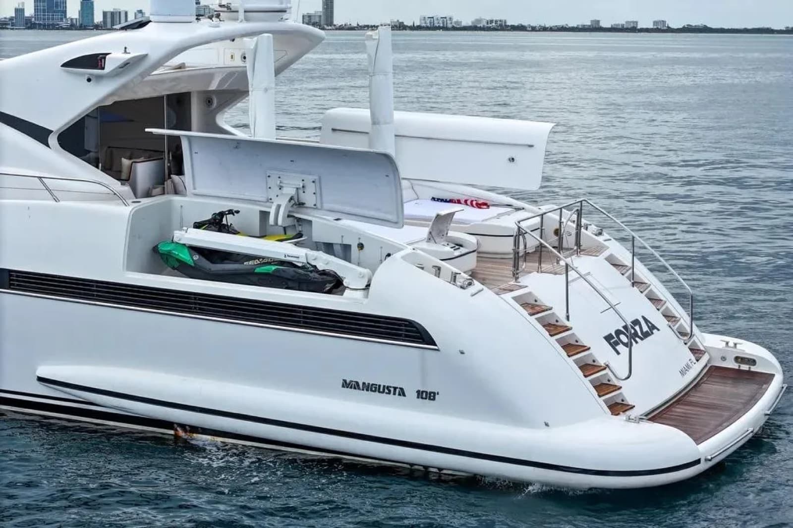 118' Mangusta, photo 11