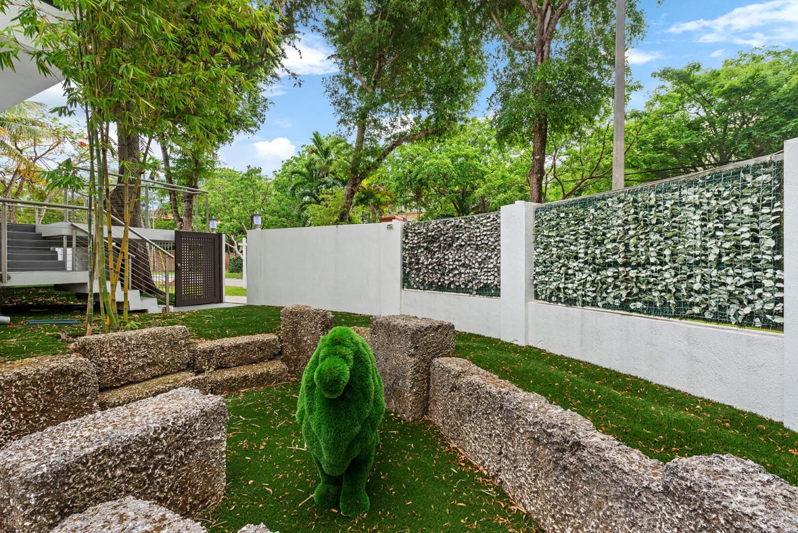 Villa Utopia, photo 2