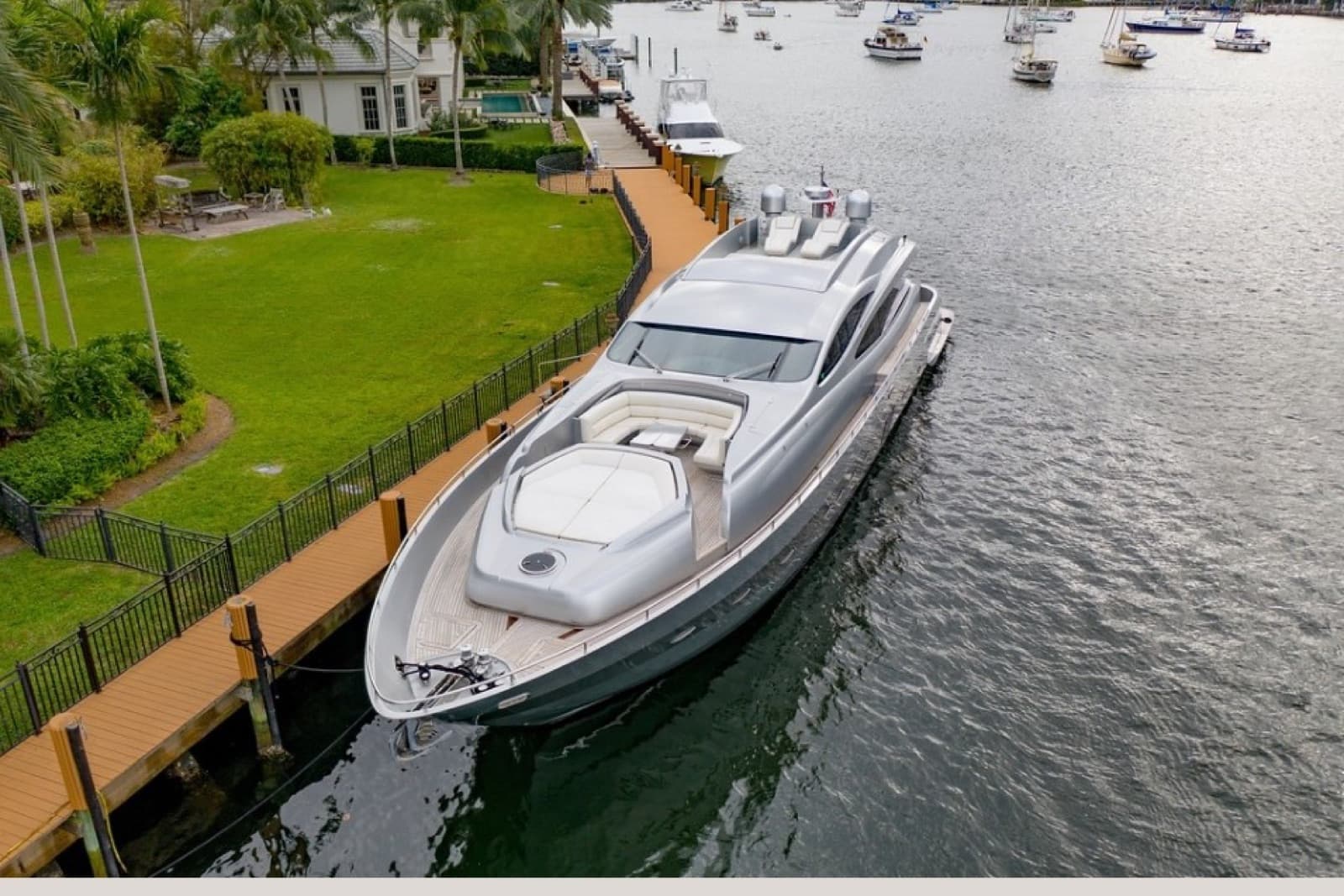 94' Pershing, photo 2