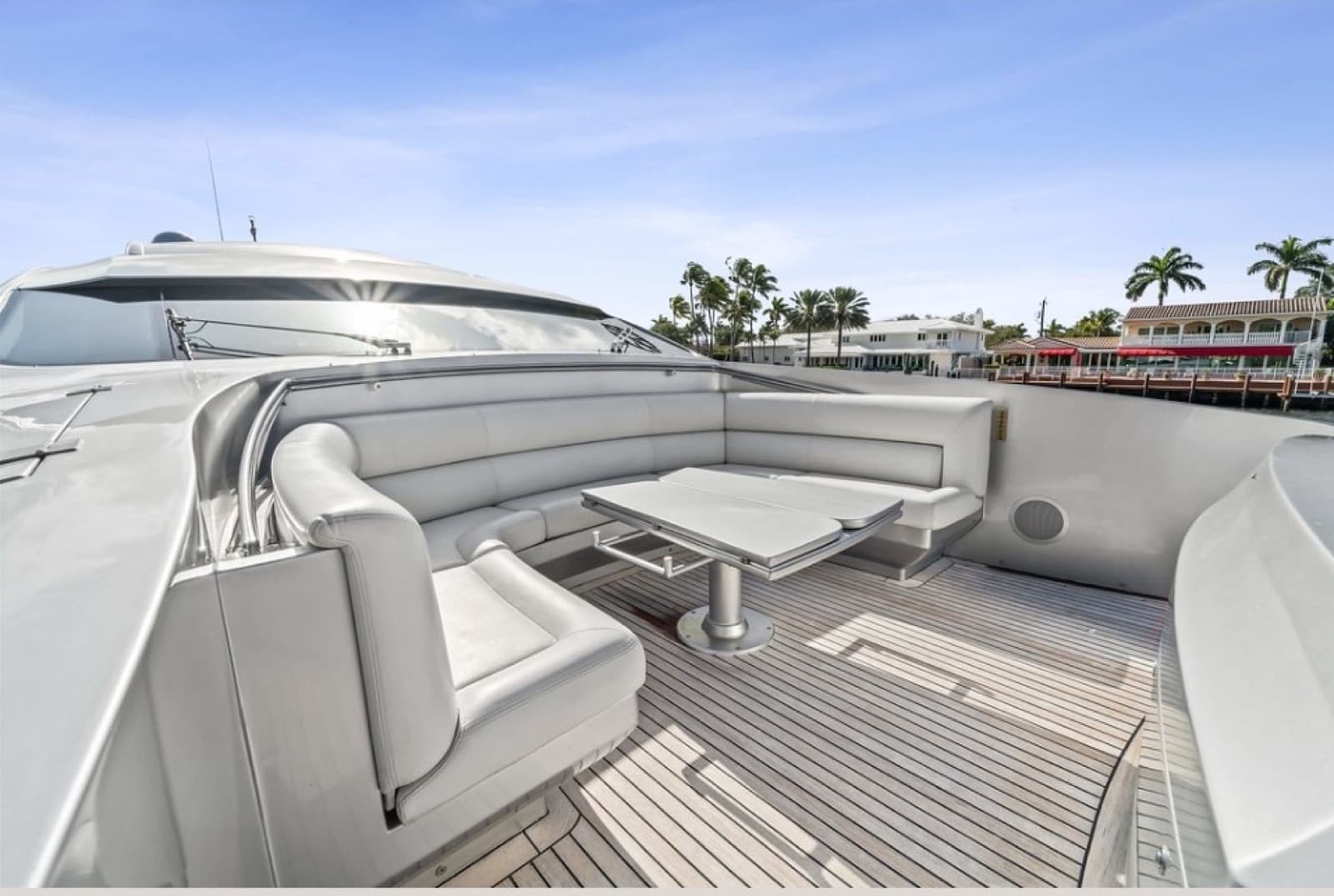 94' Pershing, photo 10