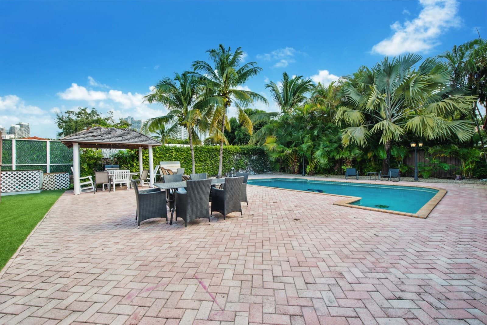Brickell Rhodes, photo 10