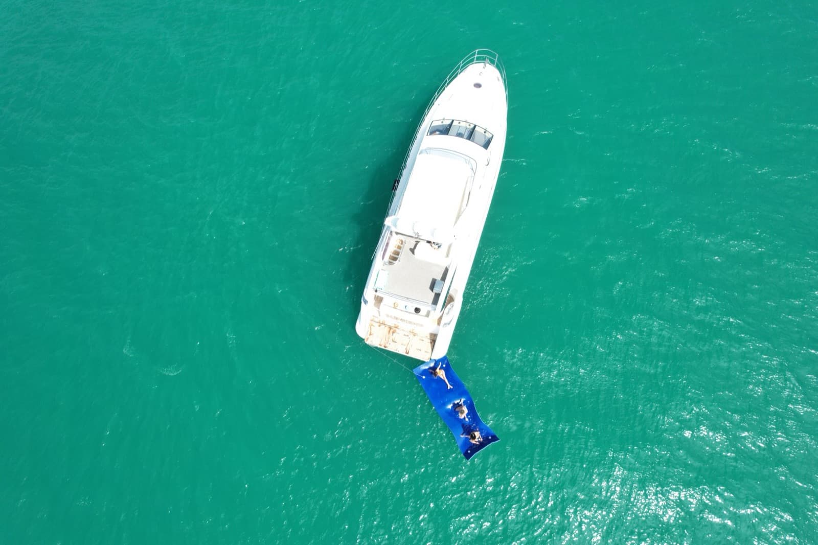60' Azimut Supreme, photo 11