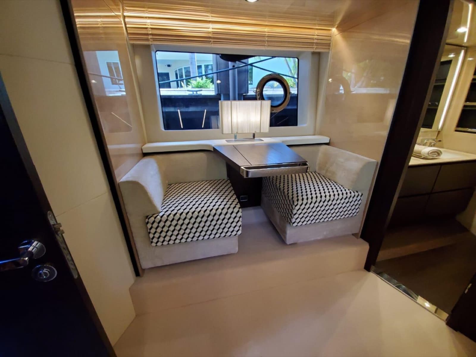 72' Azimut, photo 6