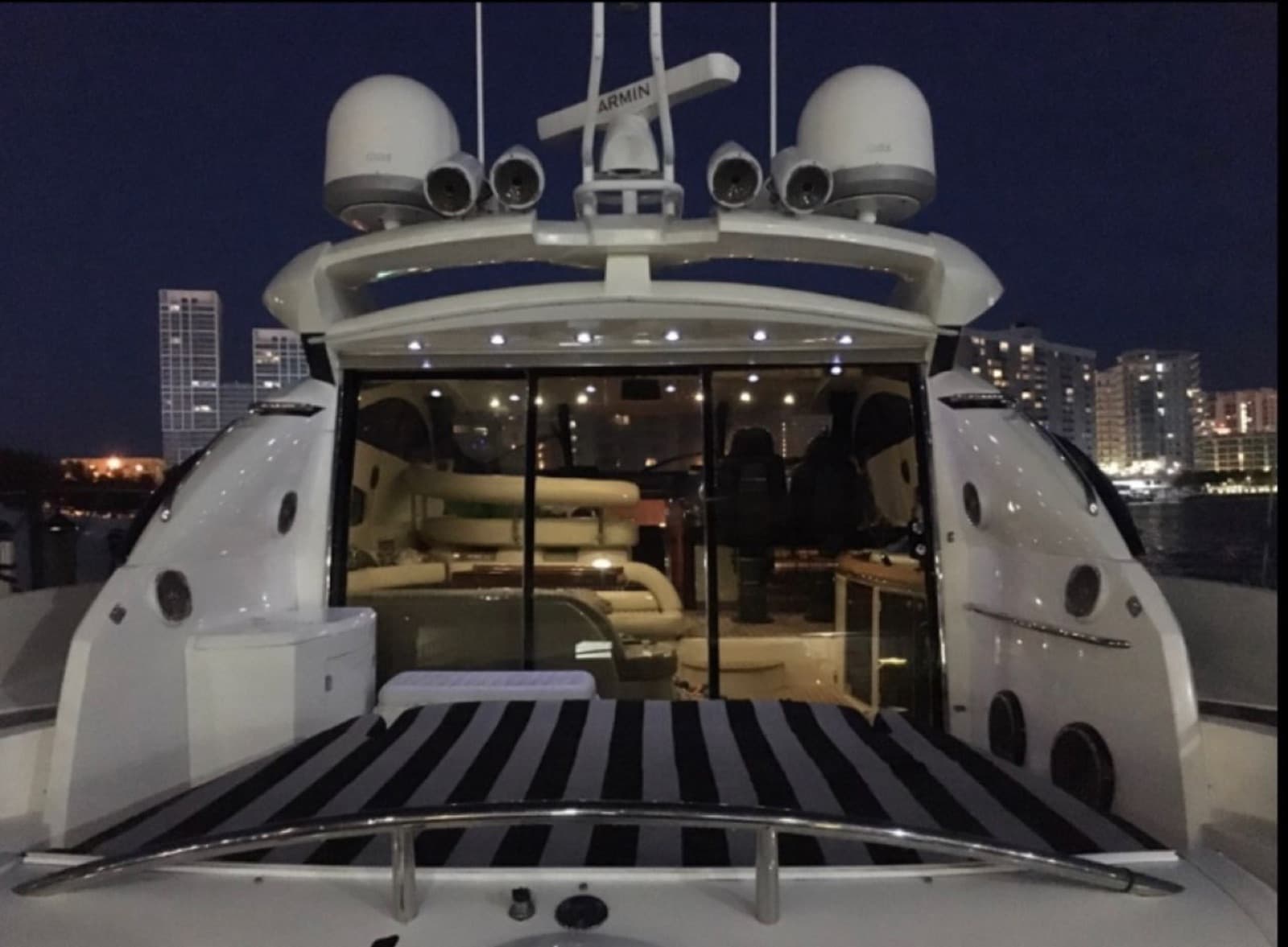 75' Sunseeker Predator, photo 3