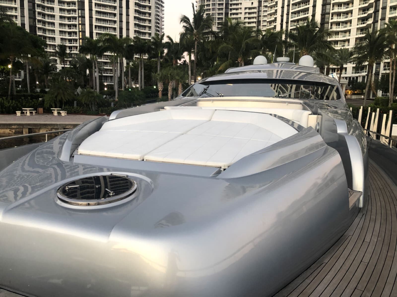 90' Pershing, photo 11