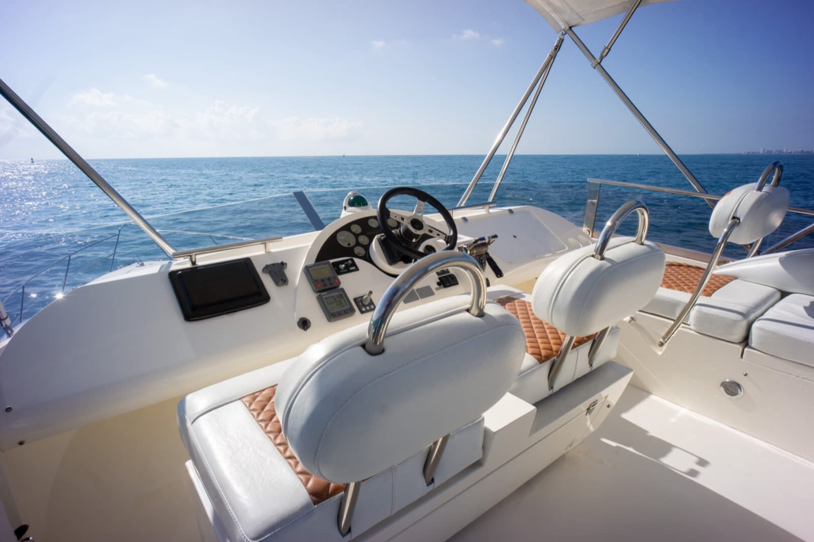 55' Fairline Fly, photo 7