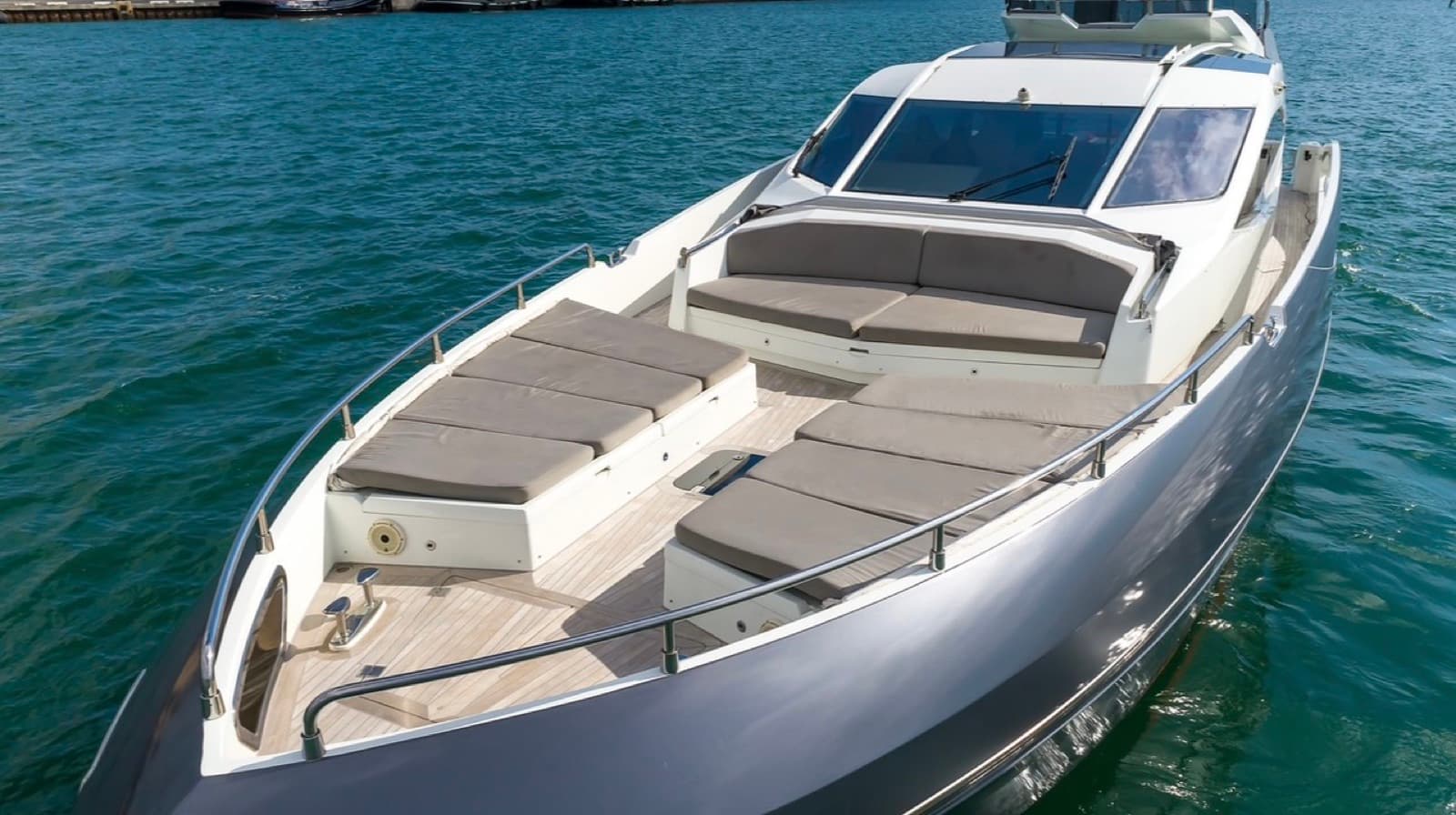 80’ numarine with jacuzzi, photo 4