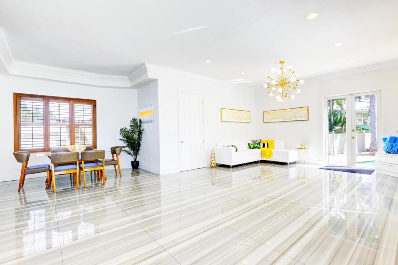 Hollywood Regency, photo 8