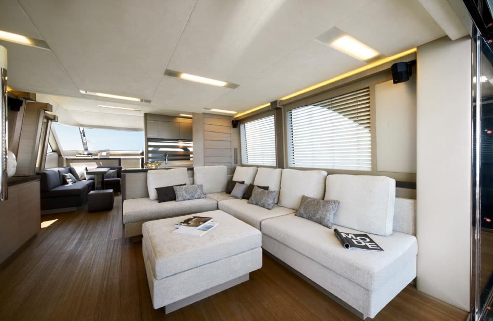 70' Montecarlo, photo 12