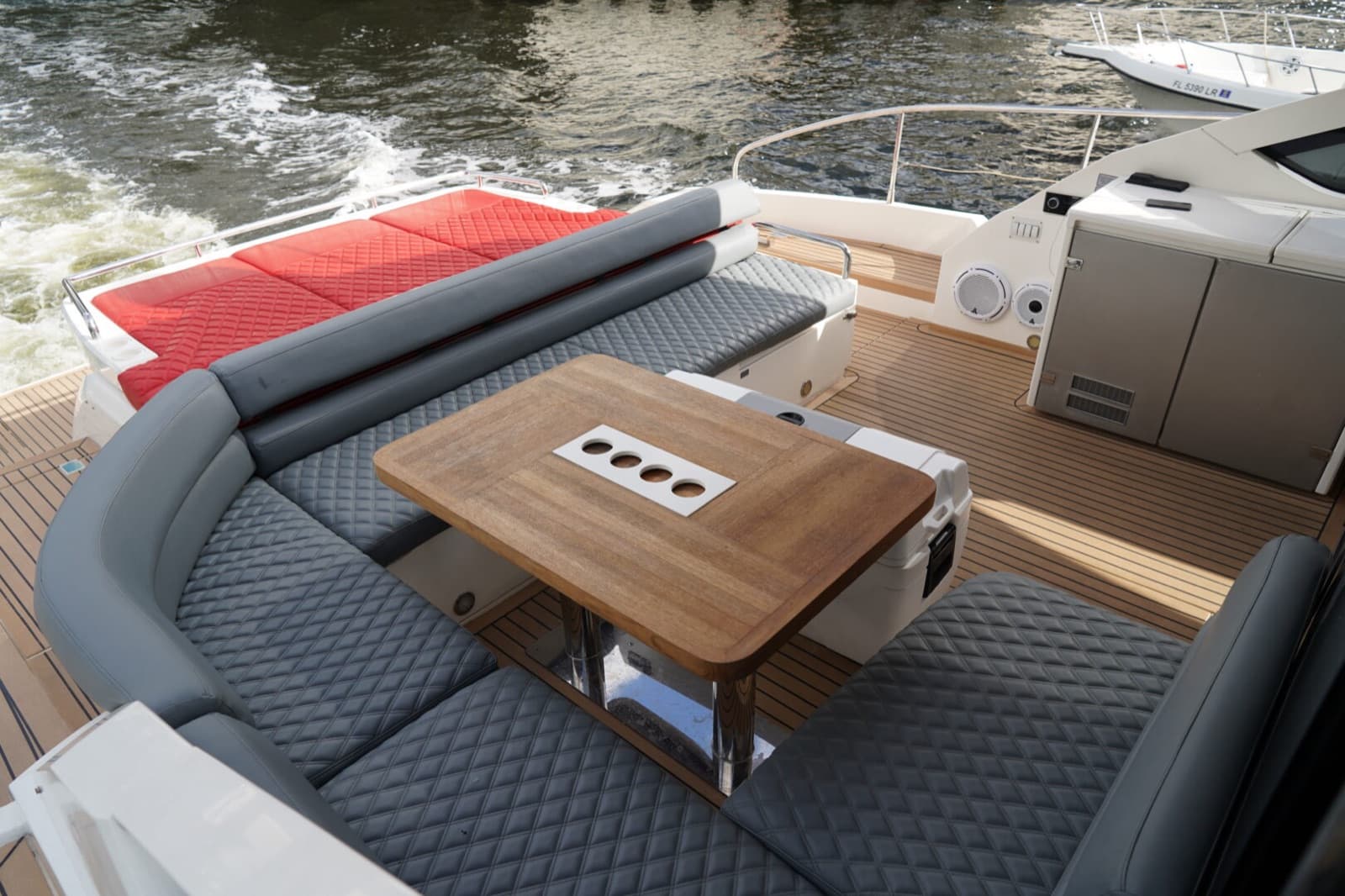 65' Fairline, photo 11