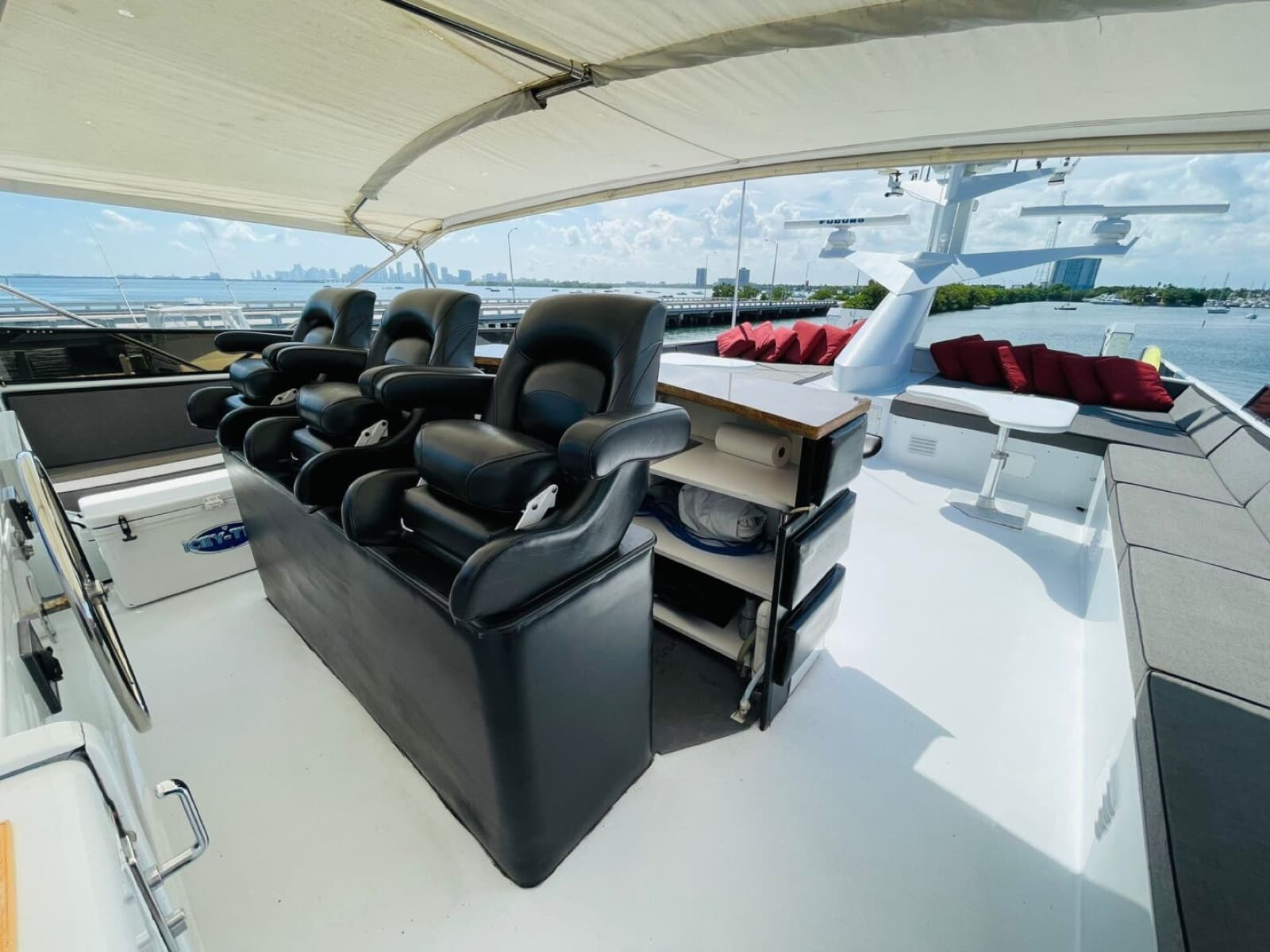 110' Broward, photo 5