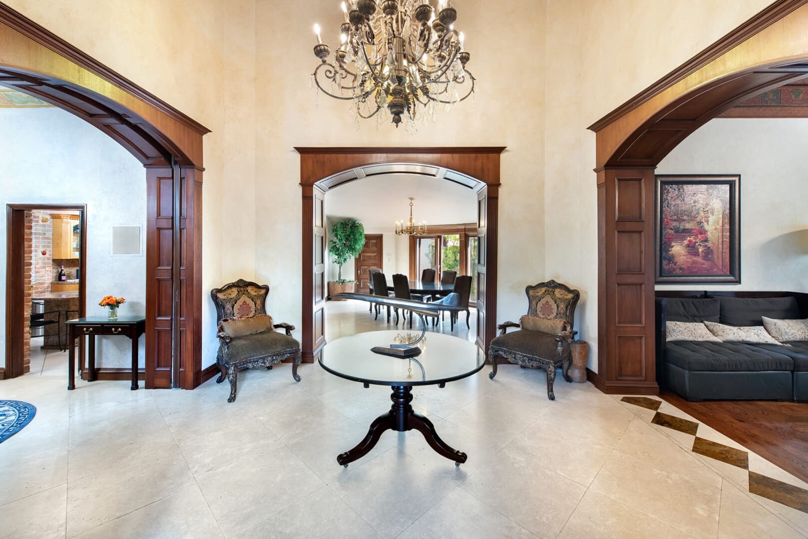 Tennis Mansion, photo 3