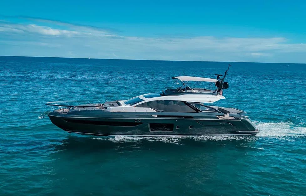 2023 Azimut S8